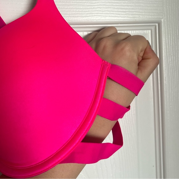 La Senza Beyond Sexy Hot Pink Bra - Picture 7 of 8